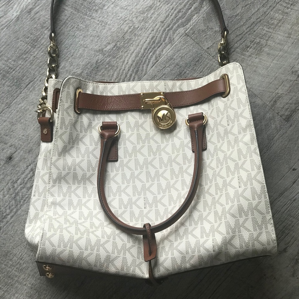Michael Kors Large Hamilton Purse in Vanilla